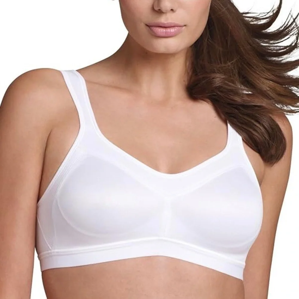 38C Playtex 18 Hour 4159 Active Breathable Comfort Wirefree Bra, White Like New!